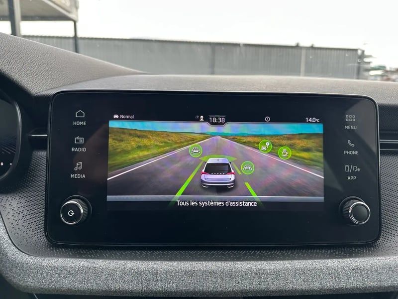 Photo de la voiture SKODA SCALA 1.0 TSI Evo 2 116 ch DSG7 Selection