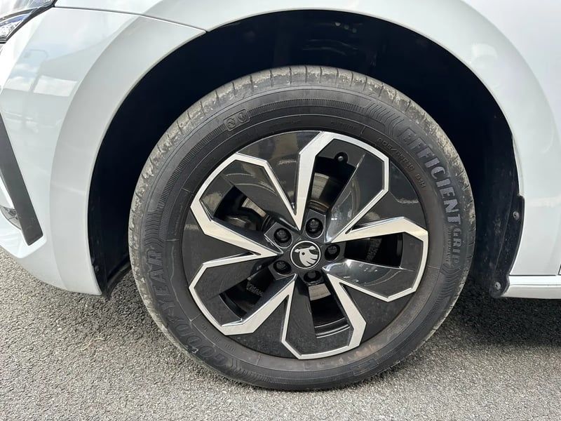 Photo de la voiture SKODA SCALA 1.0 TSI Evo 2 116 ch DSG7 Selection