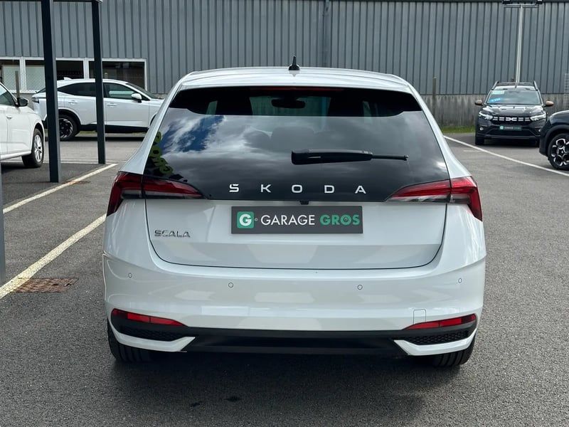 Photo de la voiture SKODA SCALA 1.0 TSI Evo 2 116 ch DSG7 Selection