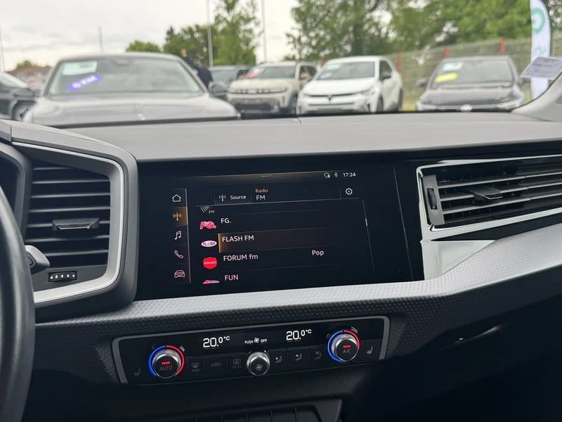 Photo de la voiture AUDI A1 SPORTBACK 25 TFSI 95 ch BVM5 Design