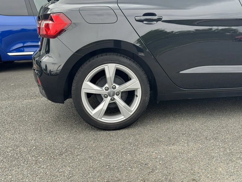 Photo de la voiture AUDI A1 SPORTBACK 25 TFSI 95 ch BVM5 Design