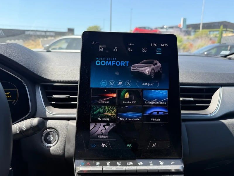 Photo de la voiture RENAULT CAPTUR Eco-G 100 ch Techno