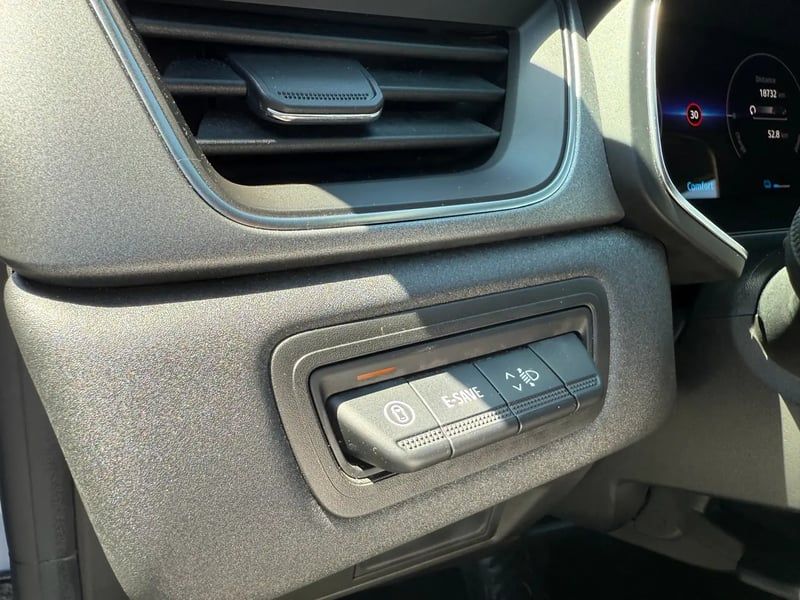 Photo de la voiture RENAULT CAPTUR Eco-G 100 ch Techno