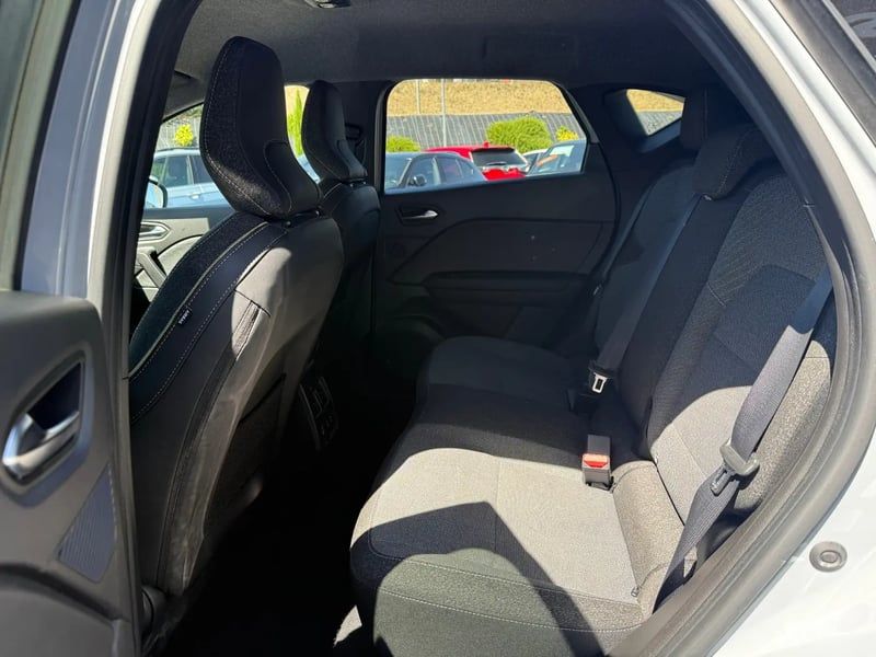 Photo de la voiture RENAULT CAPTUR Eco-G 100 ch Techno
