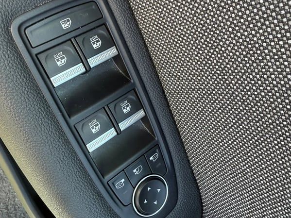 Photo de la voiture RENAULT CAPTUR Eco-G 100 ch Techno