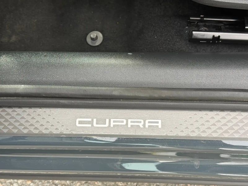 Photo de la voiture CUPRA FORMENTOR 2.0 TDI 150 ch DSG7 V