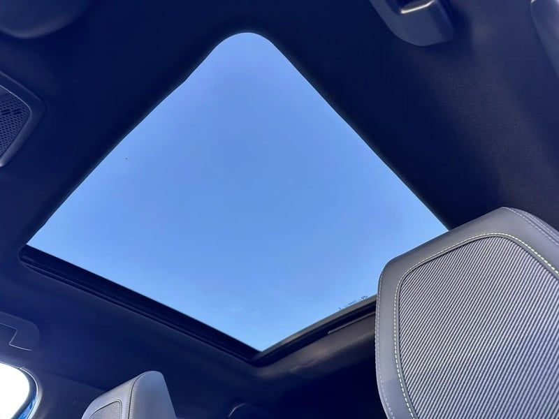 Photo de la voiture PEUGEOT 2008 BlueHDi 130 S&S EAT8 GT