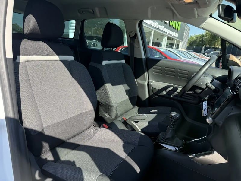 Photo de la voiture CITROEN C3 AIRCROSS BlueHDi 110 S&S BVM6 C-Series
