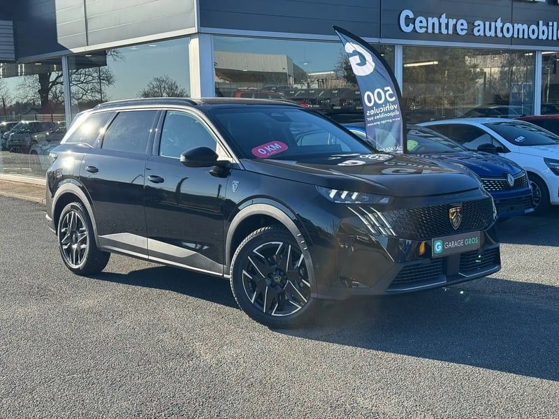 Photo de la voiture PEUGEOT 5008 Hybrid 136 e-DCS6 GT