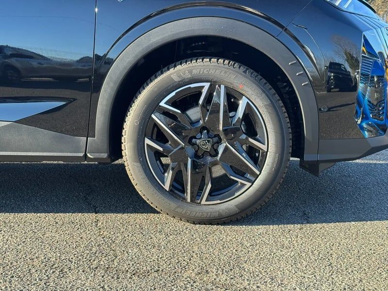 Photo de la voiture PEUGEOT 5008 Hybrid 136 e-DCS6 GT