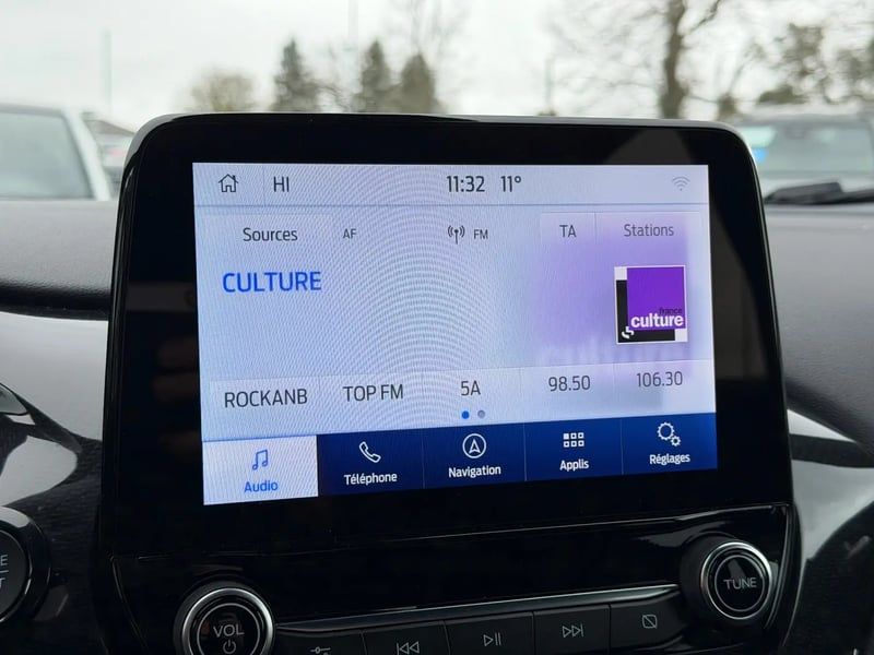 Photo de la voiture FORD PUMA 1.0 EcoBoost 155 ch mHEV S&S Powershift ST-Line X