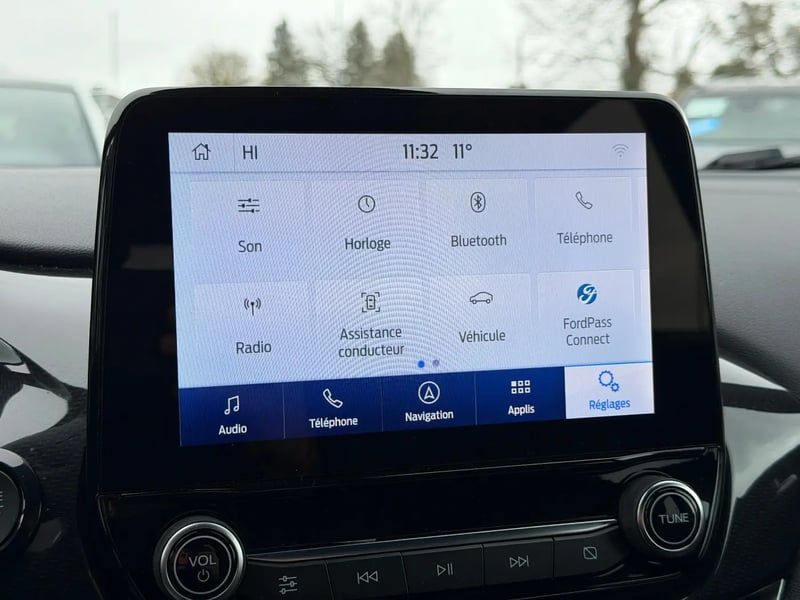 Photo de la voiture FORD PUMA 1.0 EcoBoost 155 ch mHEV S&S Powershift ST-Line X