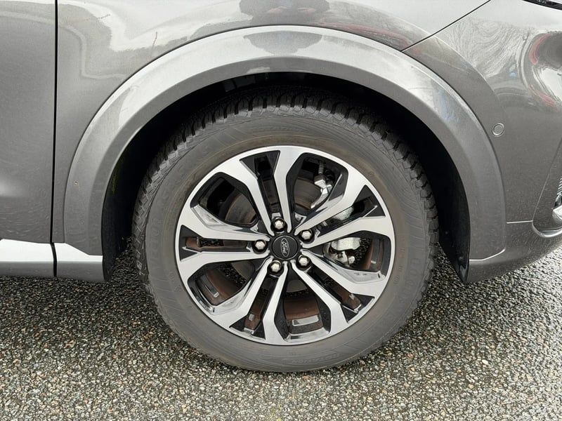 Photo de la voiture FORD PUMA 1.0 EcoBoost 155 ch mHEV S&S Powershift ST-Line X