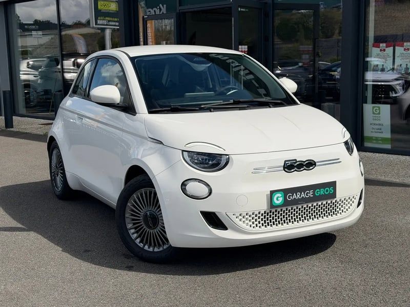 Photo de la voiture FIAT 500e BERLINE 500 e 118 ch Nouvelle 500