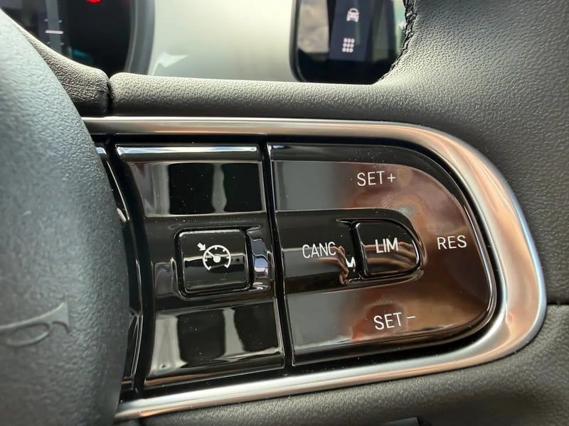 Photo de la voiture FIAT 500e BERLINE 500 e 118 ch Nouvelle 500