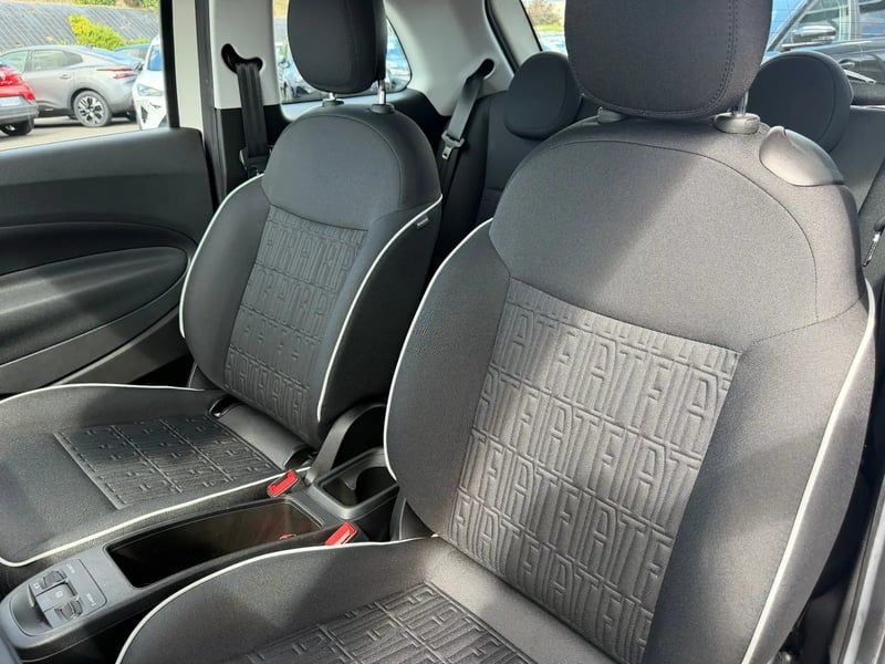 Photo de la voiture FIAT 500e BERLINE 500 e 118 ch Nouvelle 500