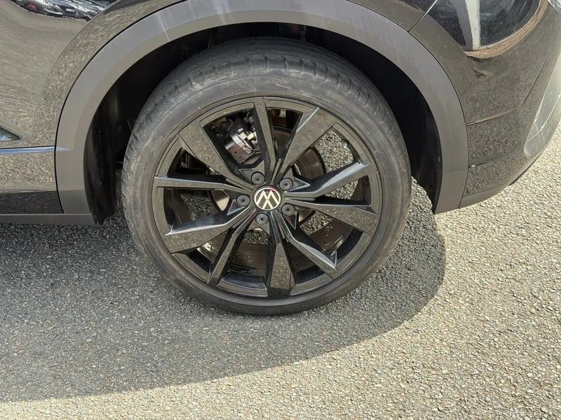 Photo de la voiture VOLKSWAGEN T-ROC 1.5 TSI EVO2 150 Start/Stop DSG7 R-Line