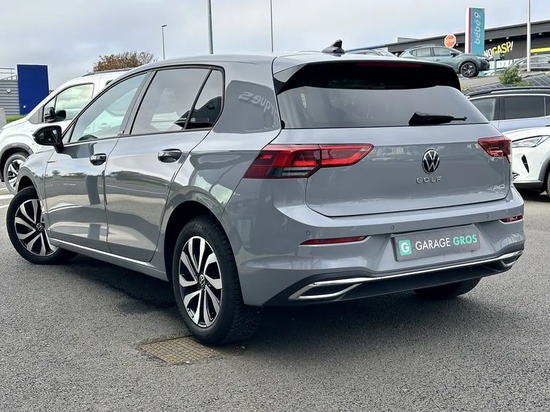 Photo de la voiture VOLKSWAGEN GOLF 1.0 TSI OPF 110 BVM6 Life