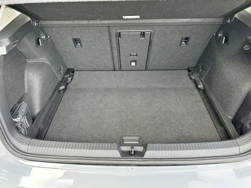 Photo de la voiture VOLKSWAGEN GOLF 1.0 TSI OPF 110 BVM6 Life