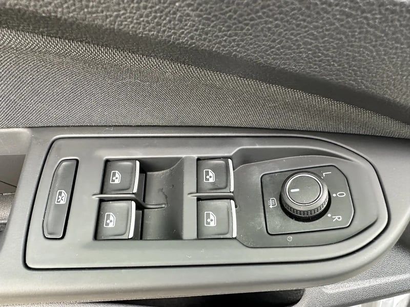 Photo de la voiture VOLKSWAGEN GOLF 1.0 TSI OPF 110 BVM6 Life