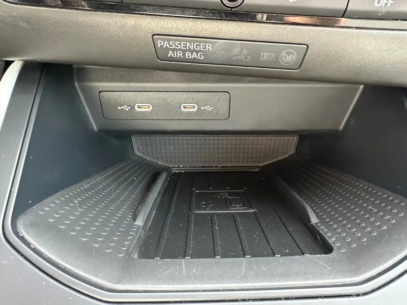Photo de la voiture SEAT ARONA 1.0 TSI 110 ch Start/Stop BVM6 Style Business