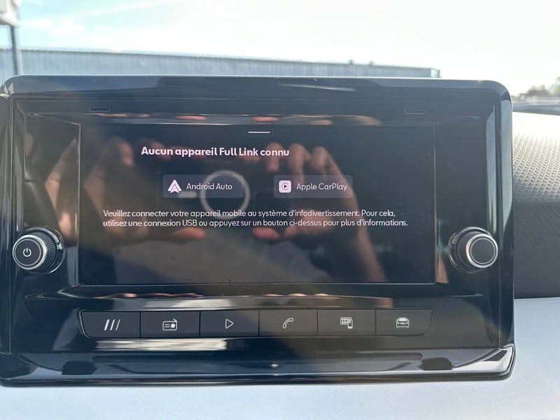 Photo de la voiture SEAT ARONA 1.0 TSI 110 ch Start/Stop BVM6 Style Business