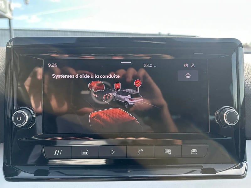 Photo de la voiture SEAT ARONA 1.0 TSI 110 ch Start/Stop BVM6 Style Business