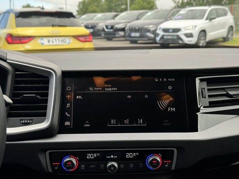 Photo de la voiture AUDI A1 SPORTBACK 30 TFSI 110 ch BVM6 Design