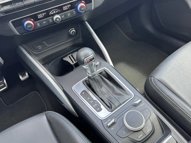 Photo de la voiture AUDI Q2 35 TFSI COD 150 S tronic 7 S Line Plus