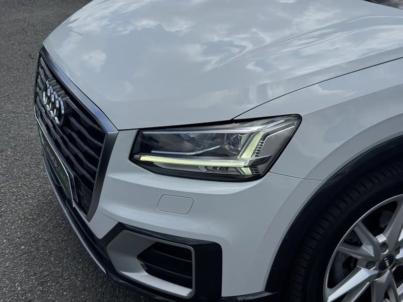 Photo de la voiture AUDI Q2 35 TFSI COD 150 S tronic 7 S Line Plus