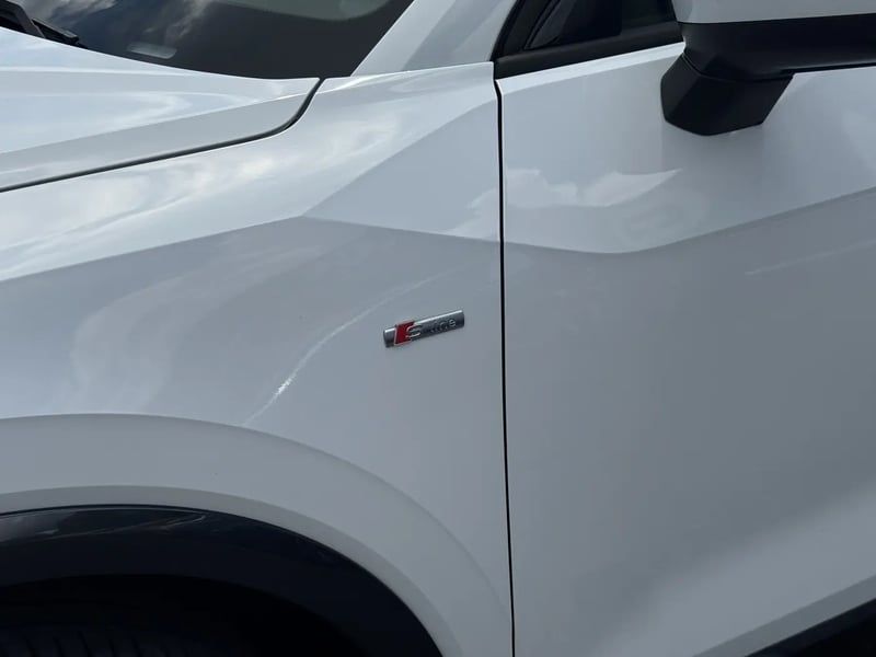 Photo de la voiture AUDI Q2 35 TFSI COD 150 S tronic 7 S Line Plus