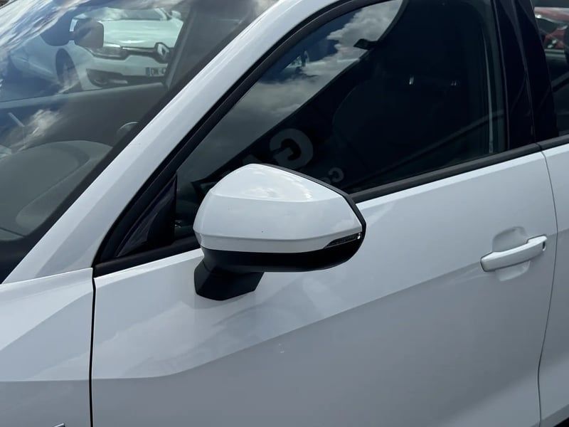 Photo de la voiture AUDI Q2 35 TFSI COD 150 S tronic 7 S Line Plus