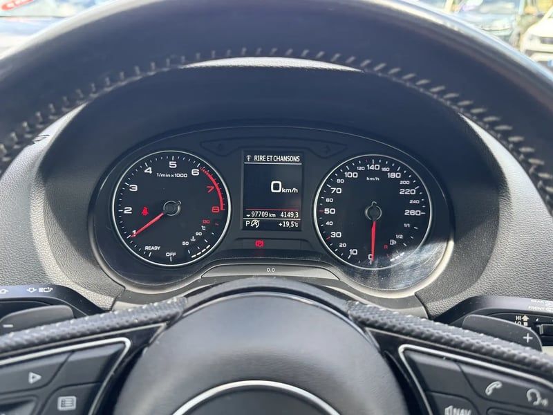Photo de la voiture AUDI Q2 35 TFSI COD 150 S tronic 7 S Line Plus