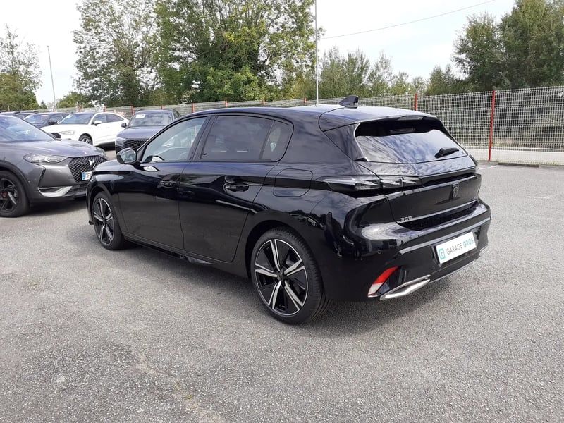 Photo de la voiture PEUGEOT 308 PHEV 180 e-EAT8 GT