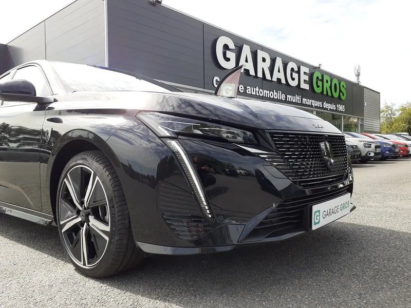 Photo de la voiture PEUGEOT 308 PHEV 180 e-EAT8 GT