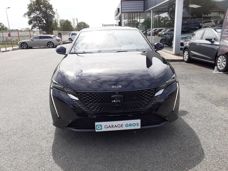 Photo de la voiture PEUGEOT 308 PHEV 180 e-EAT8 GT