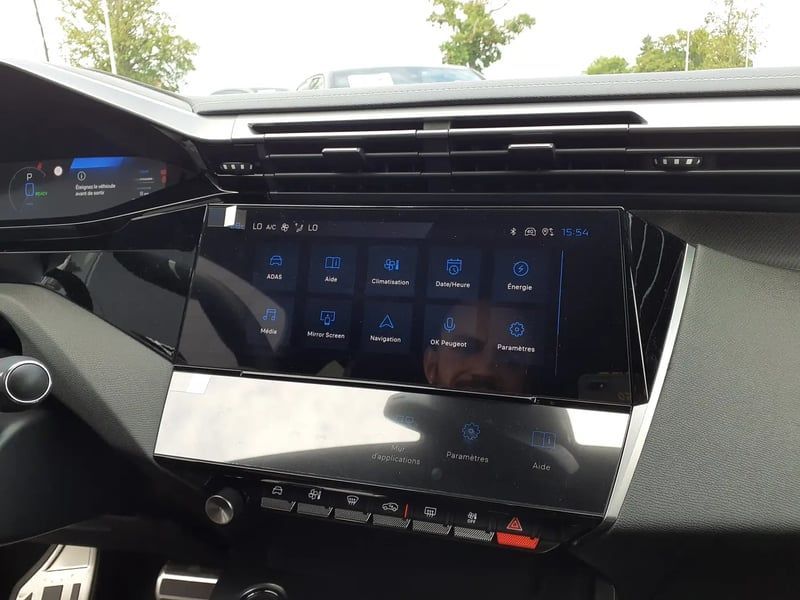 Photo de la voiture PEUGEOT 308 PHEV 180 e-EAT8 GT