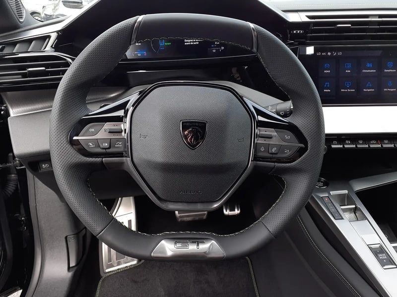 Photo de la voiture PEUGEOT 308 PHEV 180 e-EAT8 GT