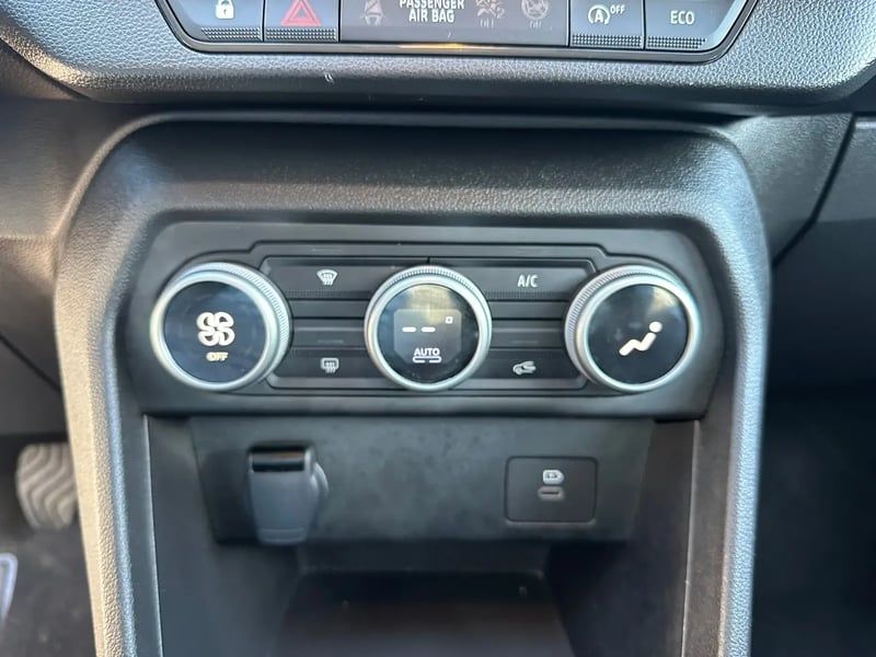 Photo de la voiture DACIA JOGGER ECO-G 100 7 places GSR2 Expression