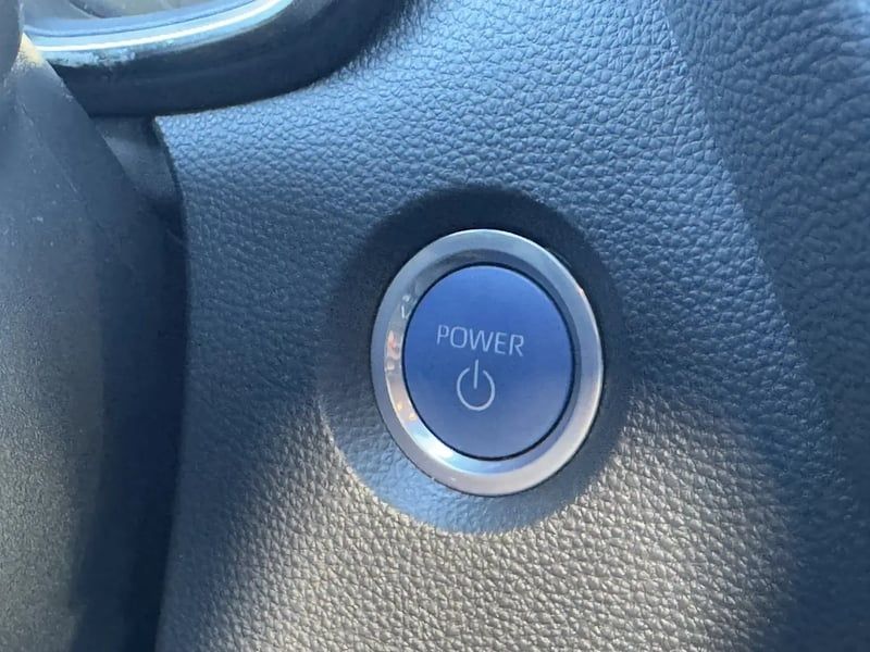 Photo de la voiture TOYOTA COROLLA HYBRIDE MY22 122h Dynamic