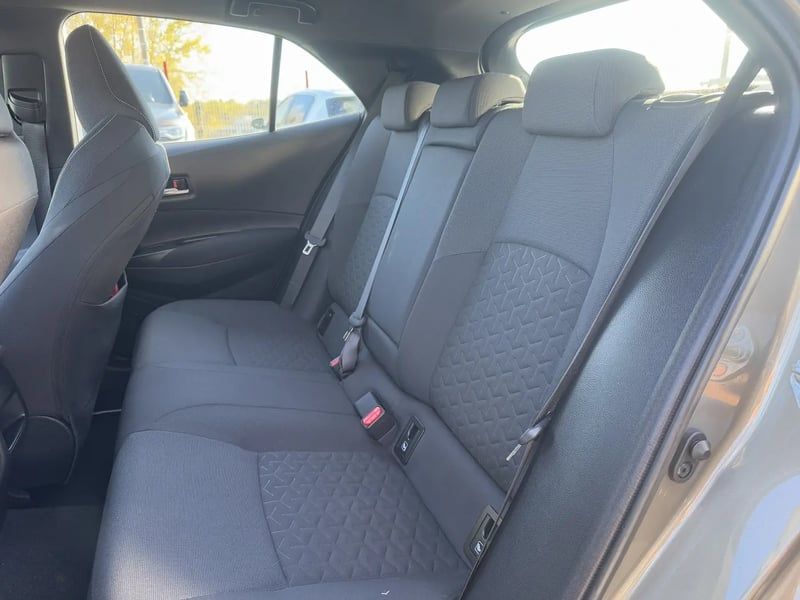 Photo de la voiture TOYOTA COROLLA HYBRIDE MY22 122h Dynamic