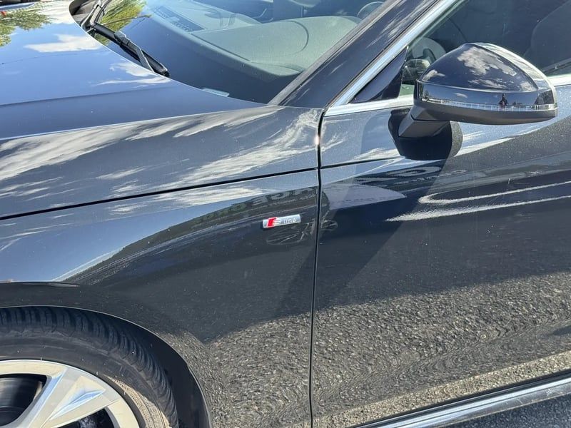 Photo de la voiture AUDI A4 AVANT 35 TDI 163 S tronic 7 S line