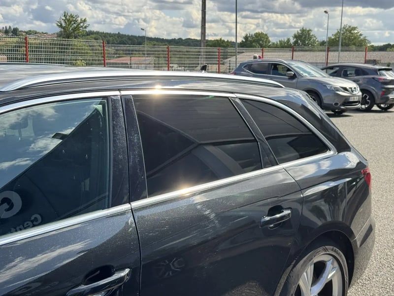 Photo de la voiture AUDI A4 AVANT 35 TDI 163 S tronic 7 S line