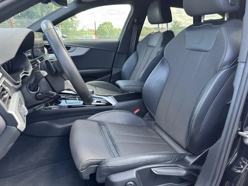 Photo de la voiture AUDI A4 AVANT 35 TDI 163 S tronic 7 S line