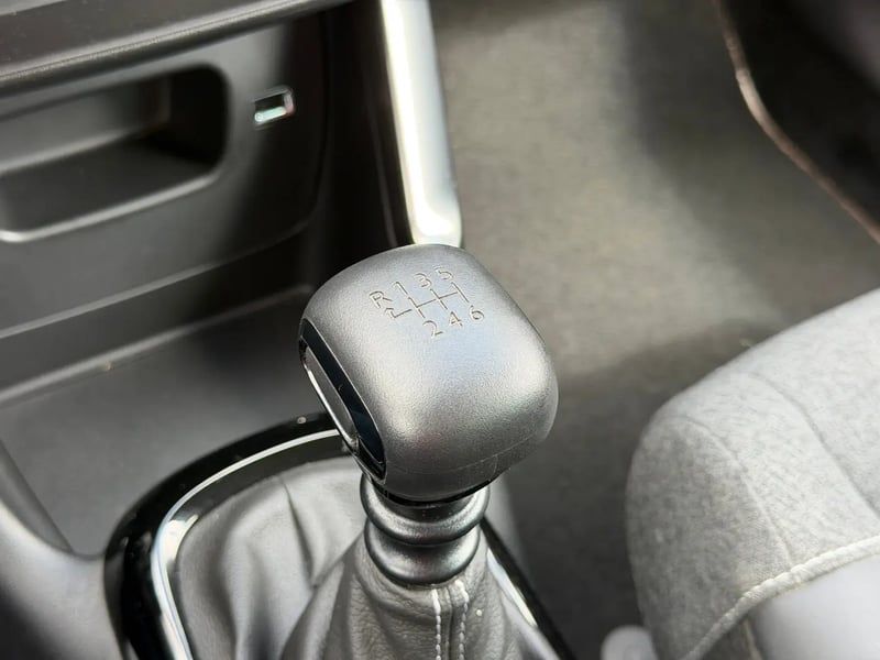 Photo de la voiture CITROEN C3 AIRCROSS PureTech 110 S&S BVM6 Shine