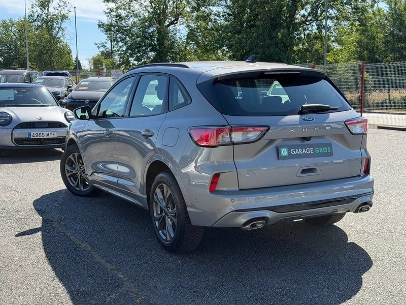 Photo de la voiture FORD KUGA 2.0 TDCi 120 S&S 4x2 Powershift ST-Line