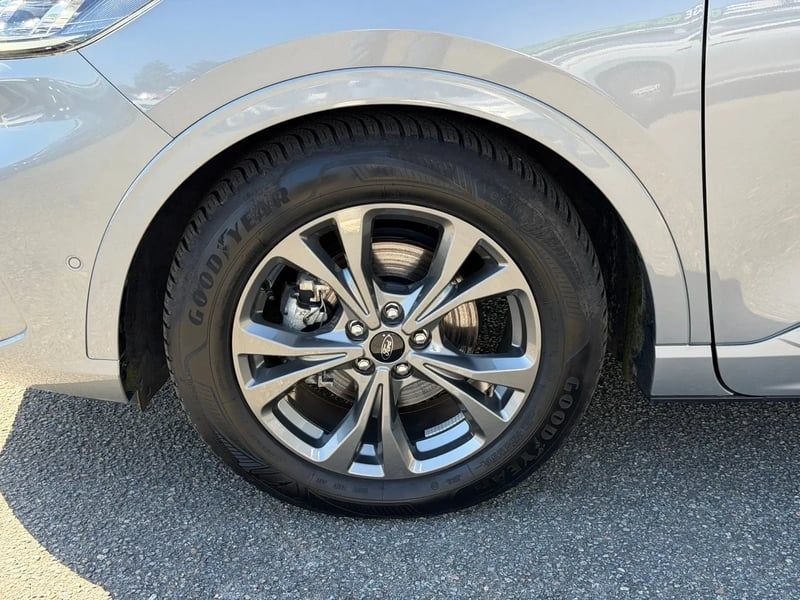 Photo de la voiture FORD KUGA 2.0 TDCi 120 S&S 4x2 Powershift ST-Line