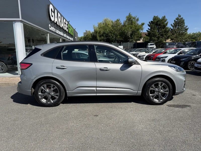 Photo de la voiture FORD KUGA 2.0 TDCi 120 S&S 4x2 Powershift ST-Line
