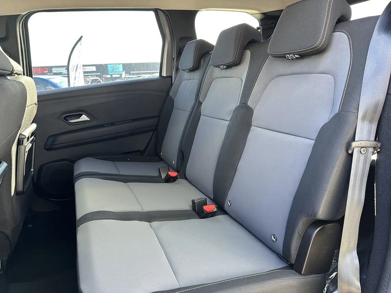 Photo de la voiture DACIA JOGGER ECO-G 100 5 places GSR2 Extreme +