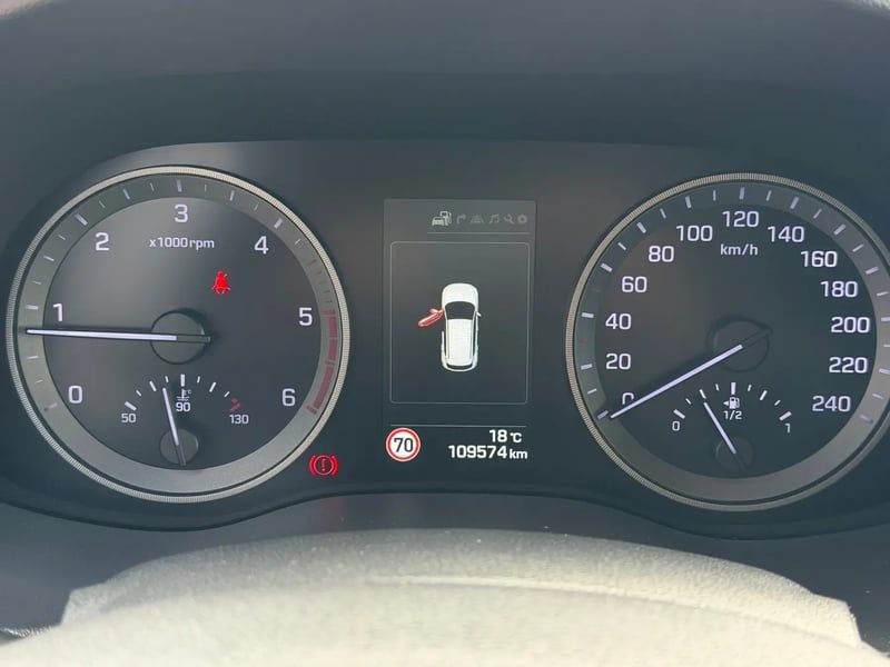 Photo de la voiture HYUNDAI TUCSON 1.7 CRDi 115 2WD Creative